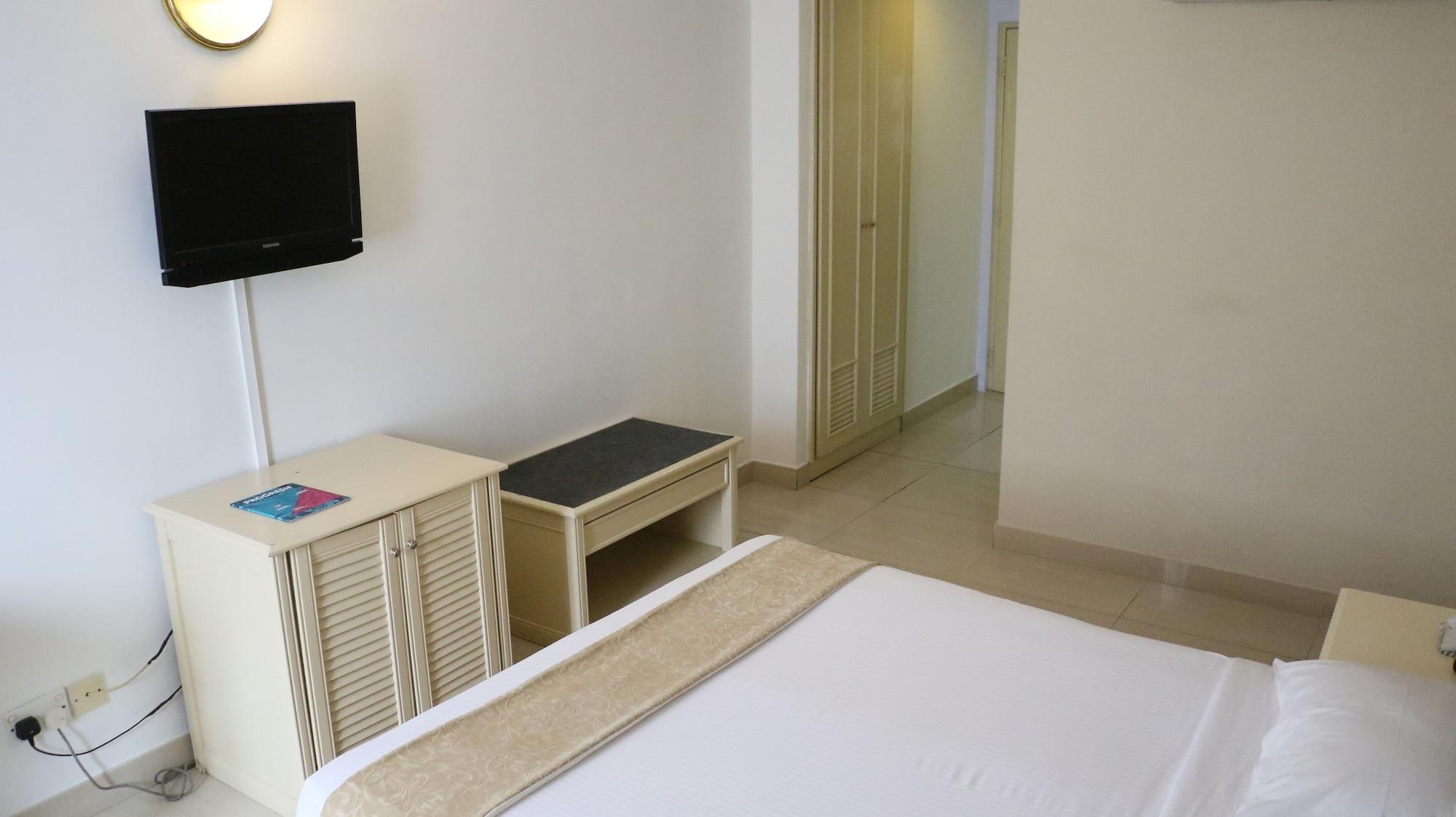 Legallery Suites Hotel Бандар-Сери-Бегаван Экстерьер фото