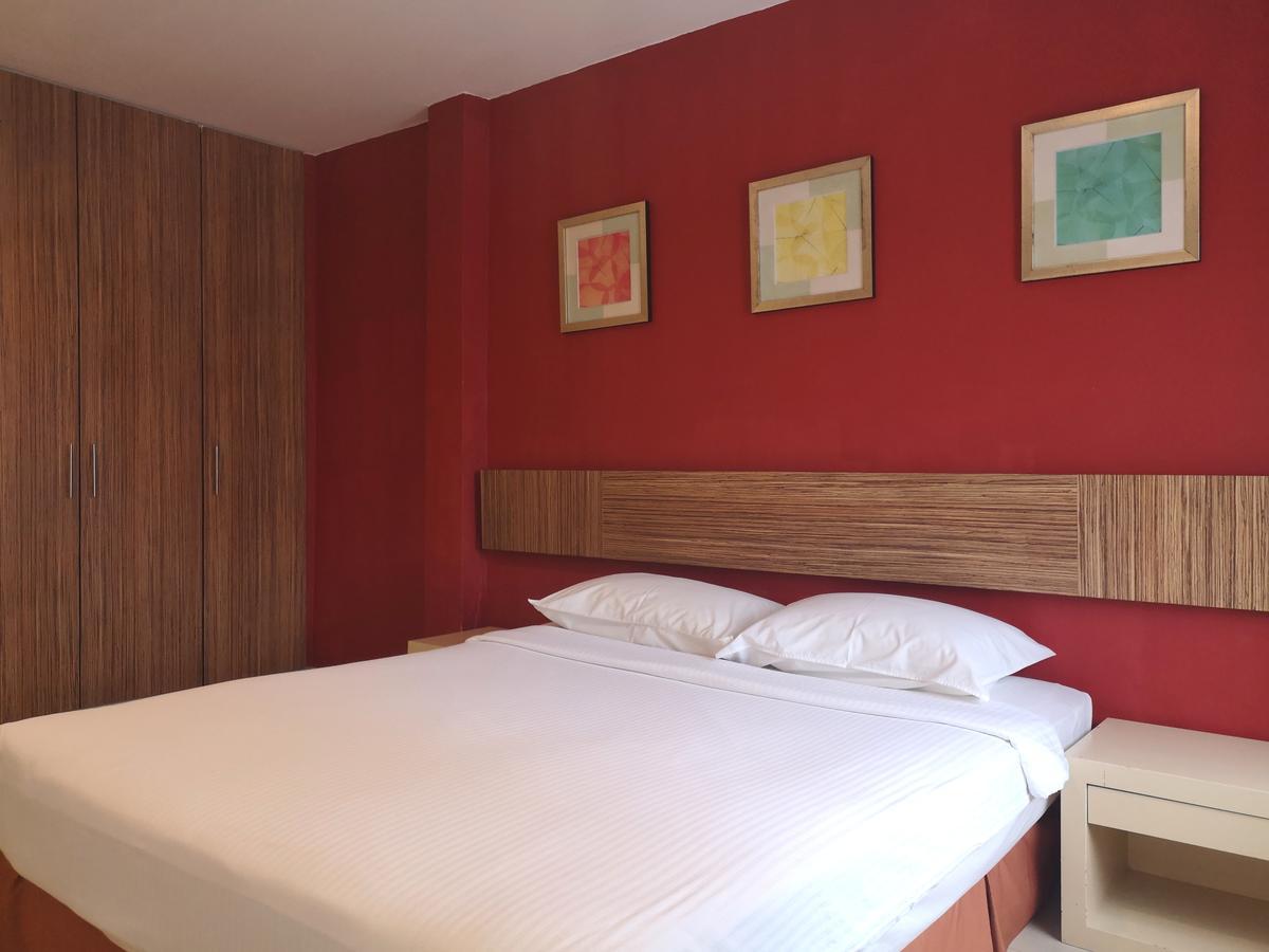 Legallery Suites Hotel Бандар-Сери-Бегаван Экстерьер фото